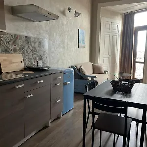 Chrilu House , Catánia Italië