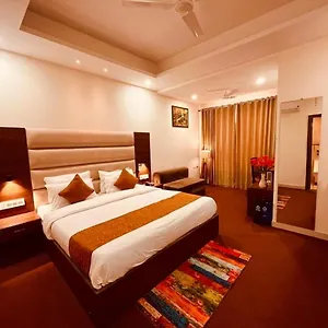 **** Hotel Golden Tower At Delhi Airport India